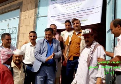 تدشين توزيع البذور المحسنة للمزارعين في مديرية قعطبة بالضالع