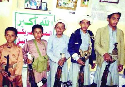 أنشطة الحوثي الصيفية للصغار.. معسكرات لتفريغ المقاتلين
