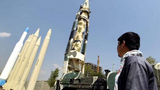 صواريخ إيران البالستية تكرس لاعتماد طهران على الحوثيين في مواجهة أمريكا