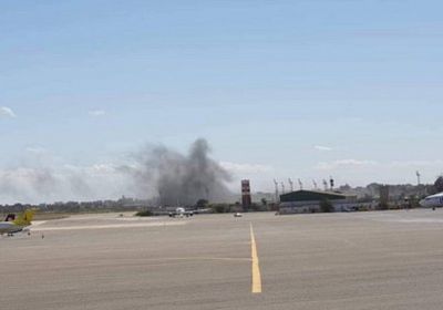 إعادة فتح مطار معيتيقة بعد غارات للجيش الليبي في طرابلس