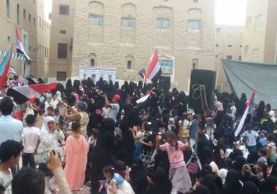 في ذكرى يوم الأرض..انتقالي حضرموت ينظم حفلاً فنياً لنساء الجنوب بسيئون(صور)