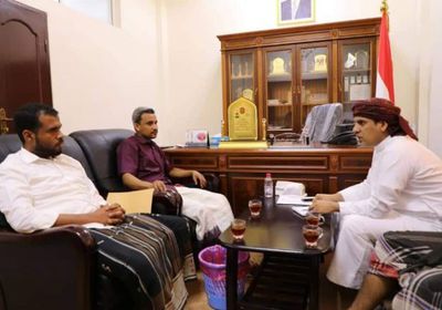 اجتماع هام بالمهرة لمناقشة الوضع الإداري والفني بمحطات الكهرباء في المحافظة