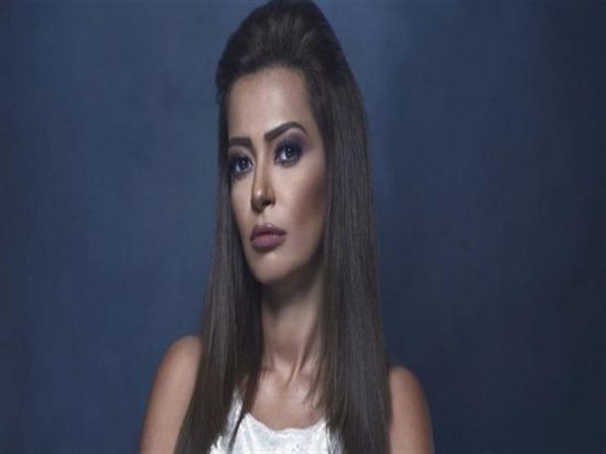 داليا مصطفى تطلب من جمهورها الدعاء لوالدتها