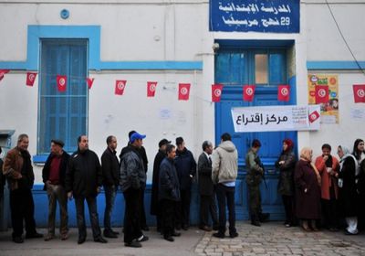 تونس تؤكد على أحقية المنتقبات في التصويت بالانتخابات