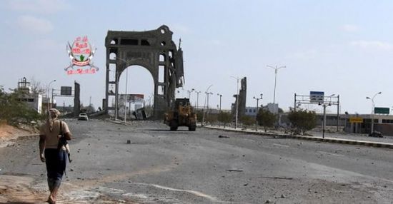 بالأسلحة الثقيلة والمتوسطة..مليشيات الحوثي تقصف مواقع القوات المشتركة في الدريهمي