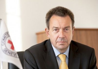 رئيس اللجنة الدولية للصليب الأحمر يناقش انتهاكات مليشيات الحوثي في اليمن