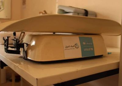 بدعم من البنك الدولي..وصول دفعة جديدة من الأثاث والتجهيزات المكتبية للمراكز الصحية بساحل حضرموت (صور)
