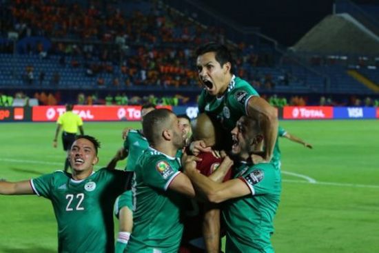 الجزائر تقصي ساحل العاج بركلات الترجيح وتبلغ نصف النهائي