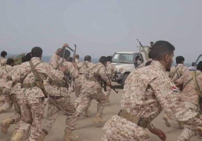 بالصور..اختتام دورة الرماية التنشيطية لجنود كتيبة العاصفة 3 بعدن