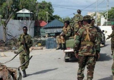 بعد مقتل 13 شخصًا.. الأمن الصومالي يفك حصار فندق بكيسمايو