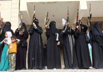 حقوقيون فرنسيون: مليشيا الحوثي تستخدم آلاف السيدات في أغراض مشبوهة