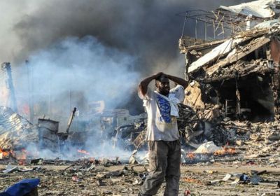 انتحاري يفجر نفسه داخل مقهى بالصومال