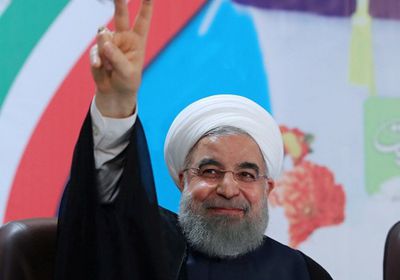 ناشط إصلاحي: ارتكبنا خطئًا استراتيجيًا حين دعمنا " روحاني " بالانتخابات