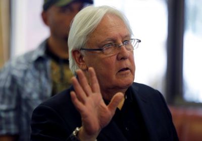 اليوم.. " غريفيث " يلتقي قيادة الشرعية في الرياض 