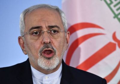 " ظريف ": لست نادمًا على توقيع الاتفاق النووي في 2015