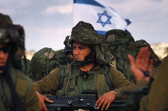 صحيفة عبرية: حماس تستخدم " الواتس آب " لاستقطاب الجنود الإسرائيليين
