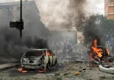 مقتل مدنيين وإصابة 20 آخرين في تفجير انتحاري مزدوج بالعراق