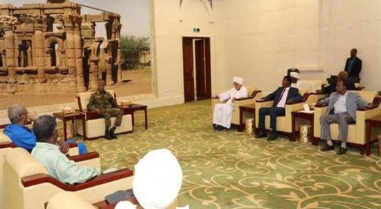 اليوم.. القوى السودانية تجتمع مع المجلس العسكري لمناقشة الوثيقة الدستورية