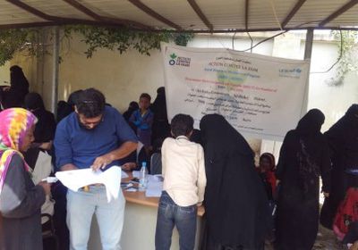 بدعم من "العمل لمكافحة الجوع"..بدء صرف الحوالات النقدية السريعة للنازحين بالضالع (صور)