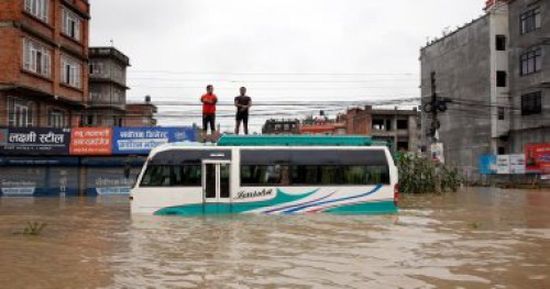 ارتفاع حصيلة ضحايا الفيضانات والانهيارات الأرضية في جنوب آسيا إلى 83 حالة