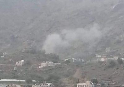 عاجل..مليشيات الحوثي تقصف الأحياء السكنية في مريس شمالي الضالع