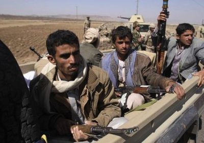 مليشيا الحوثي تدفع بتعزيزات جديدة وتنشر قناصة في الحديدة