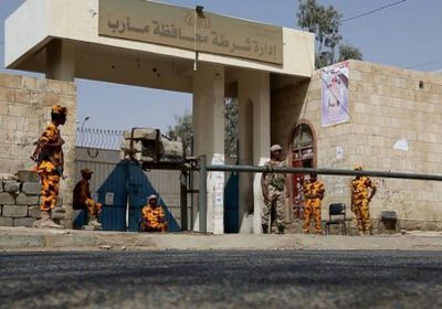 الأجهزة الأمنية بمأرب تعتقل ناشطاً بسبب انتقاداته بـ"فيسبوك"