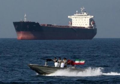 إيران تنفي احتجازها لسفينة بريطانية ثانية