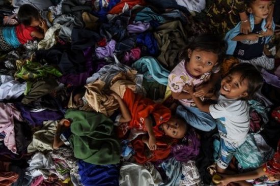 سوء التغذية والأمراض يقتلان المئآت من النازحين في إندونيسيا