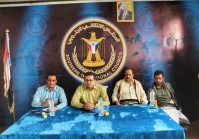 العولقي يناقش مع القيادات الشبابية والإعلامية بشبوة سبل الارتقاء بالمحافظة 