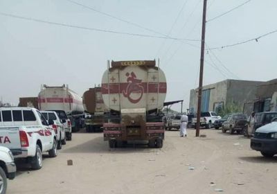 ناقلات الديزل بمأرب تتعرض لتقطعات تتسبب في انقطاع الكهرباء