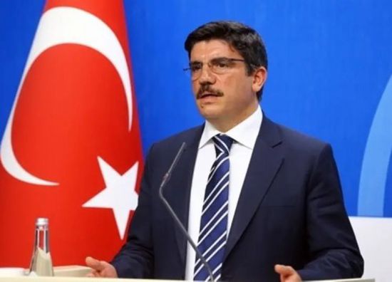 مستشار أردوغان يصف اللاجئن السوريين بـ"العشوائيين واللصوص"