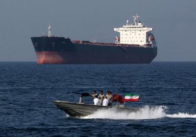 الصورة الأولى لطاقم ناقلة النفط البريطانية المحتجزة بإيران (صورة)