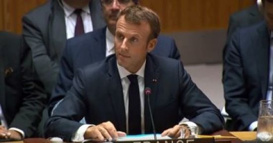 الرئيس الفرنسي: الاتحاد الأوروبي يوافق على آلية جديدة لتوزيع المهاجرين 