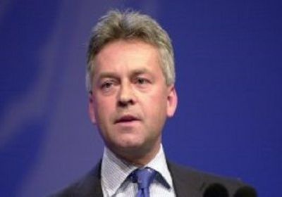 وزير بريطاني يعلن استقالته بعد انتقاده لـ"جونسون"