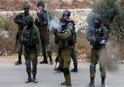 إصابة فلسطيني برصاص الاحتلال الإسرائيلي بزعم محاولته تنفيذ طعن شمال تل أبيب