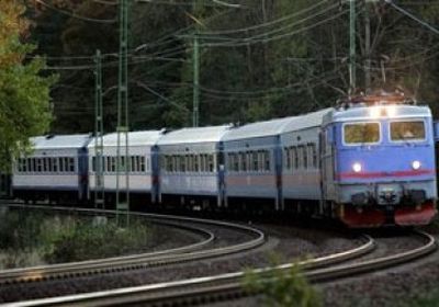 معاناة شديدة للمسافرين على متن القطارات الإيطالية بسبب حريق