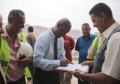 بتمويل سعودي..تدشين العمل بمشروع صيانة وتأهيل المجلس التشريعي بعدن(صور)