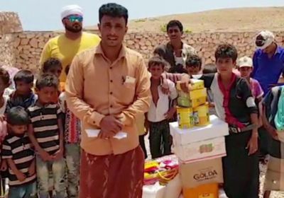 بدعم إماراتي..قافلة إغاثية تصل إلى أهالي رأس قطينان بسقطرى