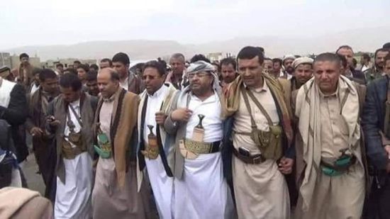 بالتحكيم القبلي.. الحوثيون يحاولون دفن جريمة سحل القيادي" قشيرة"