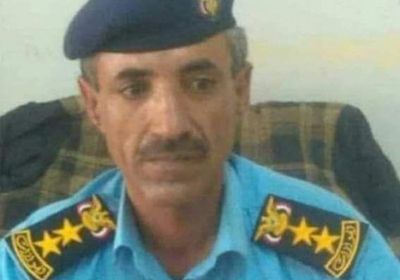 متأثرا بجراحه..وفاة مدير شؤون الموظفين بجوازات تعز