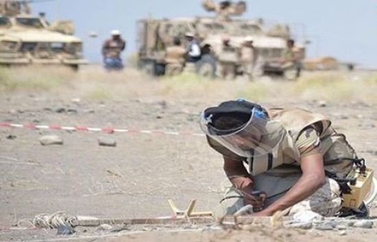 "مسام" ينتزع ألغام الحوثي.. إنسانيةٌ تحارب إرهاباً