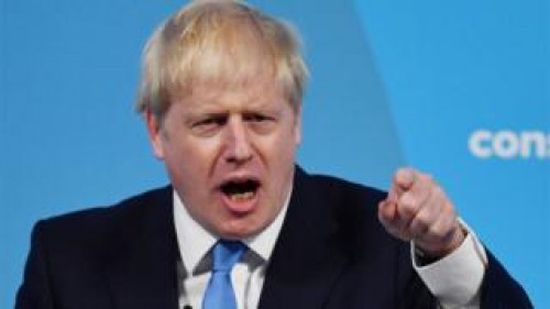 بريطانيون يحتجون على سياسة رئيس الوزراء الجديد