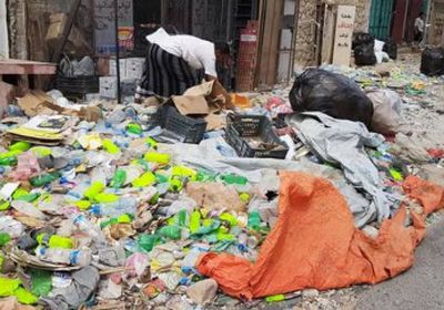 غضب بين أهالي حديبو بسبب انتشار القمامة ومطالبات لـ"خليفة الإنسانية" لإنقاذهم