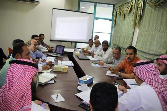 البرنامج السعودي لإعمار اليمن يناقش تطوير المشروعات الخدمية بحضرموت
