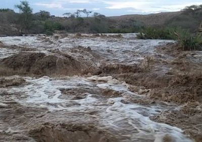 السيول تضرب مدينة أحور في أبين.. تفاصيل