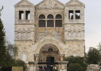 الإطفاء الإسرائيلية تطوق حريق في جبل الطور بالقرب من مدينة الناصرة