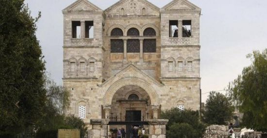 الإطفاء الإسرائيلية تطوق حريق في جبل الطور بالقرب من مدينة الناصرة