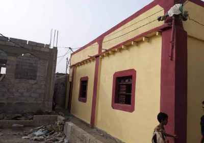 قائد التحالف بعدن يتكفل بإعادة ترميم منزل أسرة عامل النظافة المتوفي