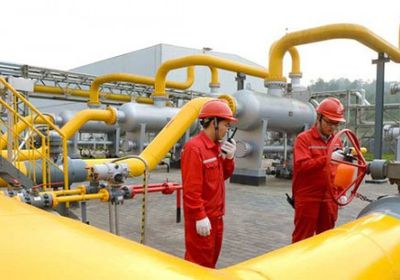 الصين تعزز مخزونها النفطي من روسيا وعمان وأفريقيا